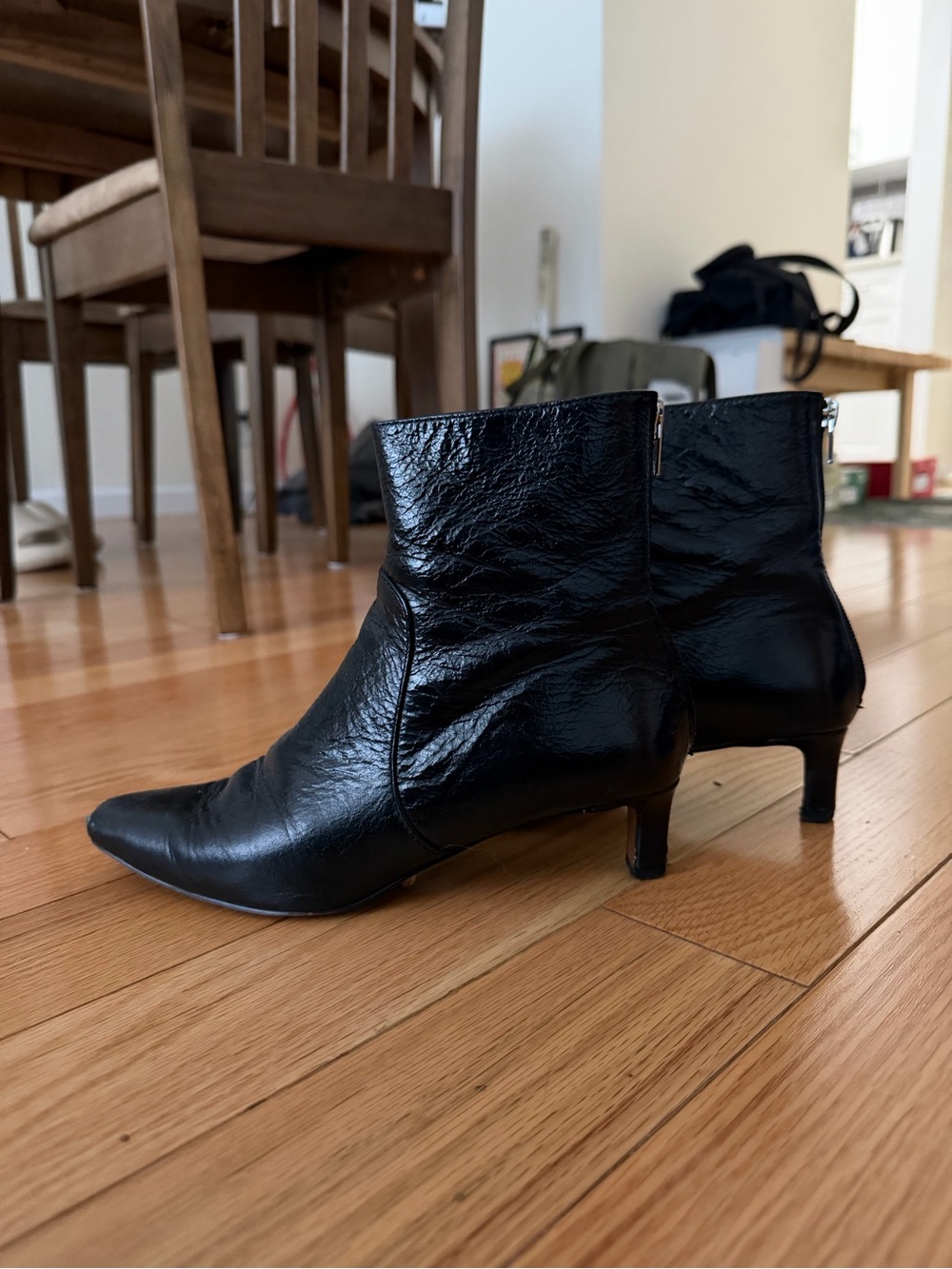 Madewell The Dimes Pointed-Toe Ankle Boots - size 6 in crinkle black